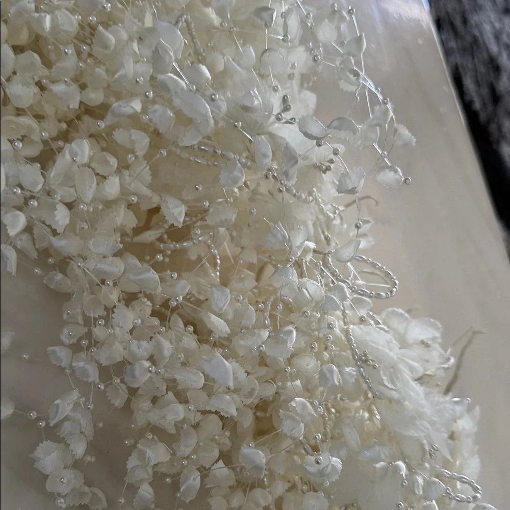 Elegant White Floral Hair, wedding decoration Accessory 3 pieces